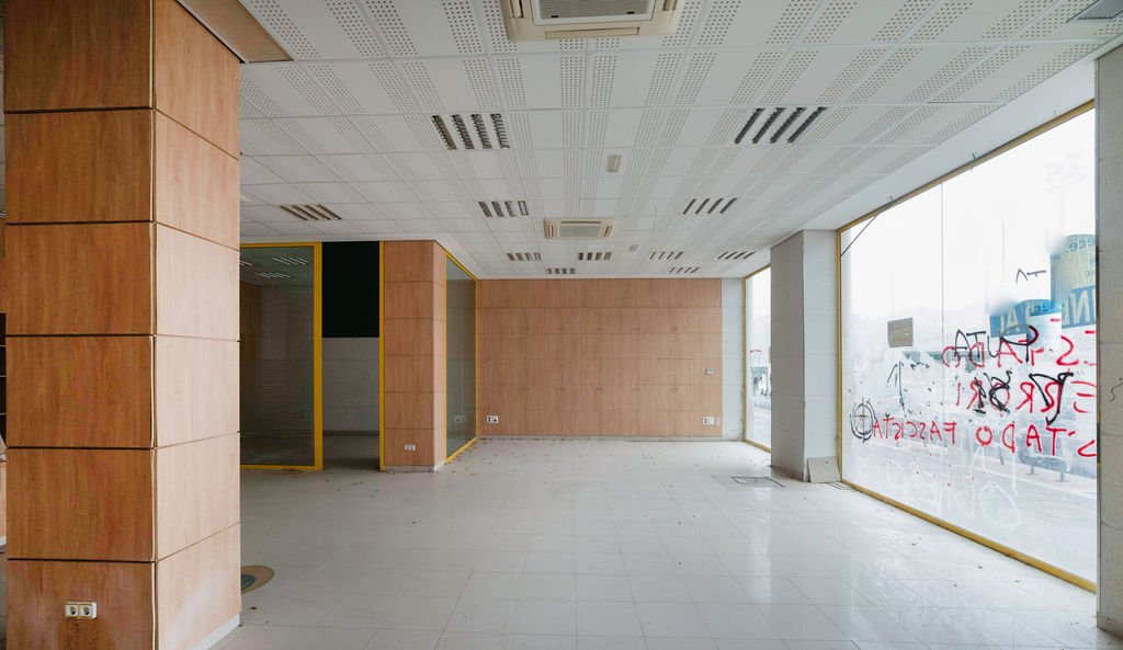Local en venta en Avenida Carlos Arniches, Bajo, 03600, Elda Alicante