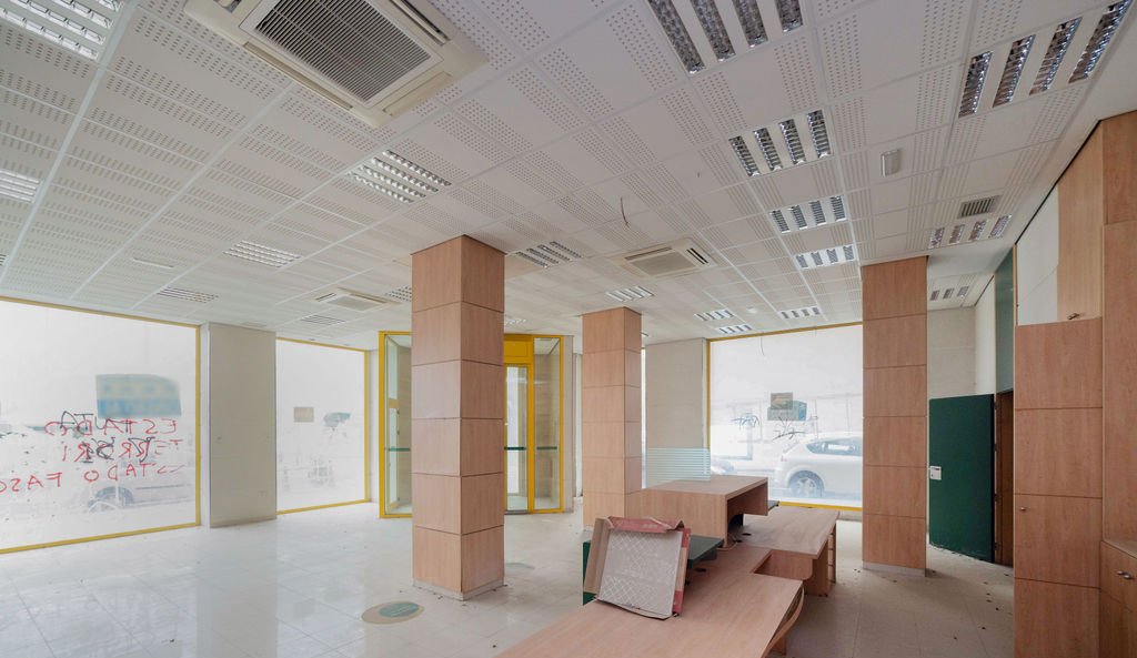 Local en venta en Avenida Carlos Arniches, Bajo, 03600, Elda Alicante