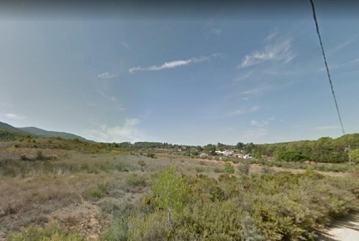 No Urbanizable Rstico en venta  en Calle Avellan Siete Aguas Valencia