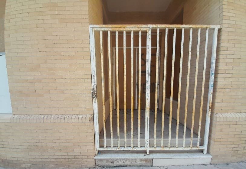 Local Comercial en venta  en Calle Fontanars, Elche, Alicante