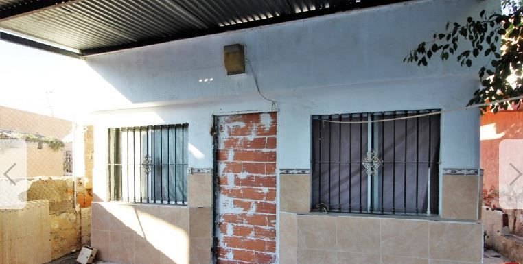 Piso a la venta en calle pl Castelln de la PlanaCastell de la Plana por 23000 de 56m y 2 habitaciones