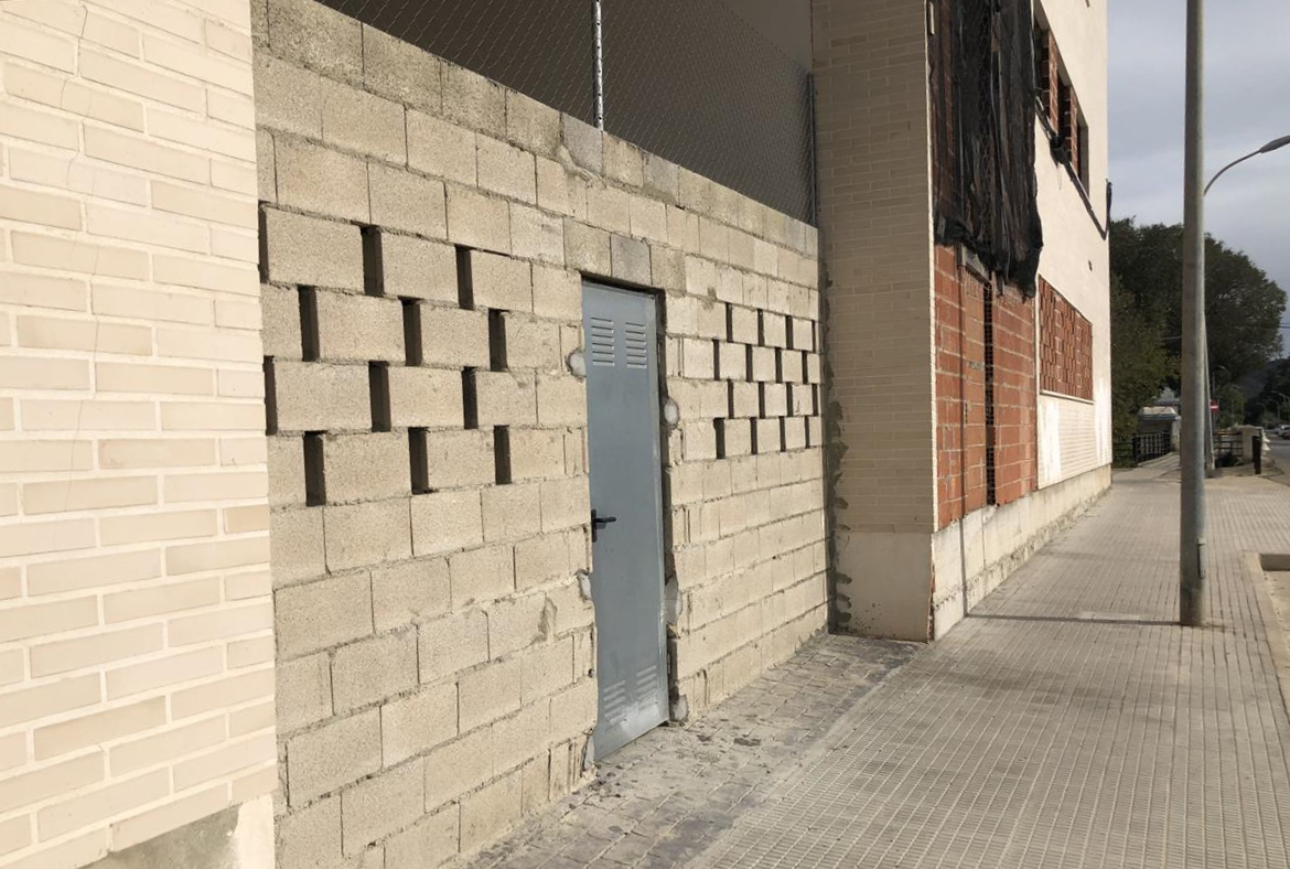 Plaza De Garaje En Venta En Carlos Gomis, Carcaixent