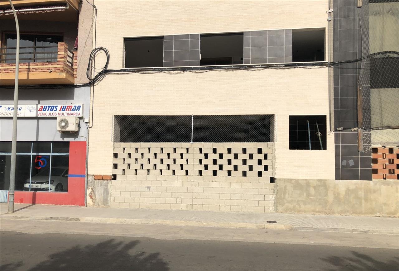 Plaza De Garaje En Venta En Carlos Gomis, Carcaixent
