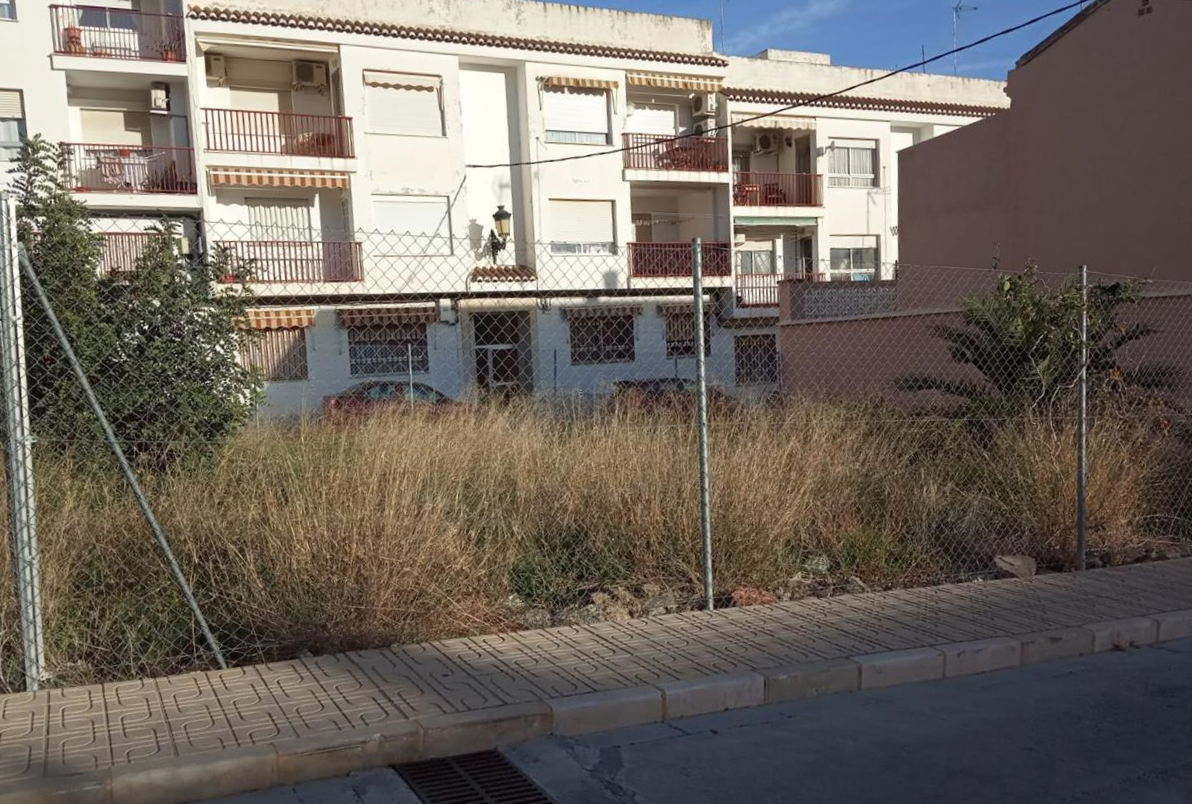 Terreno Urbano en venta en Petrés, Valencia