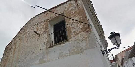 Unifamiliar Casa De Pueblo en venta  en Calle Ramon Y Cajal, Navarrés, Valencia