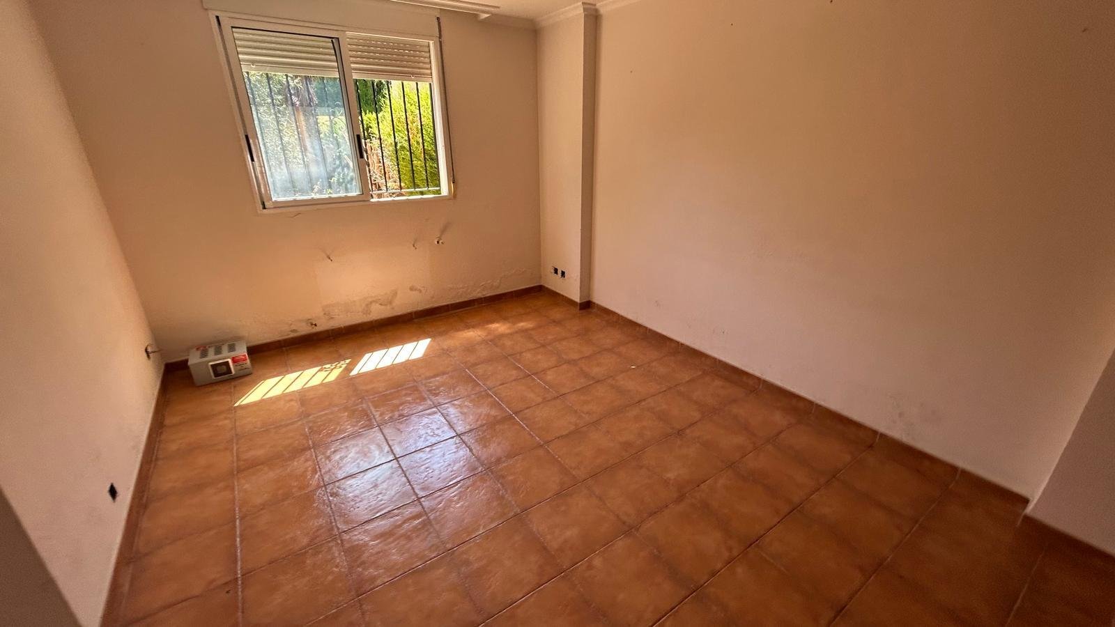 Casa Adosada en venta en Chiva, Valencia