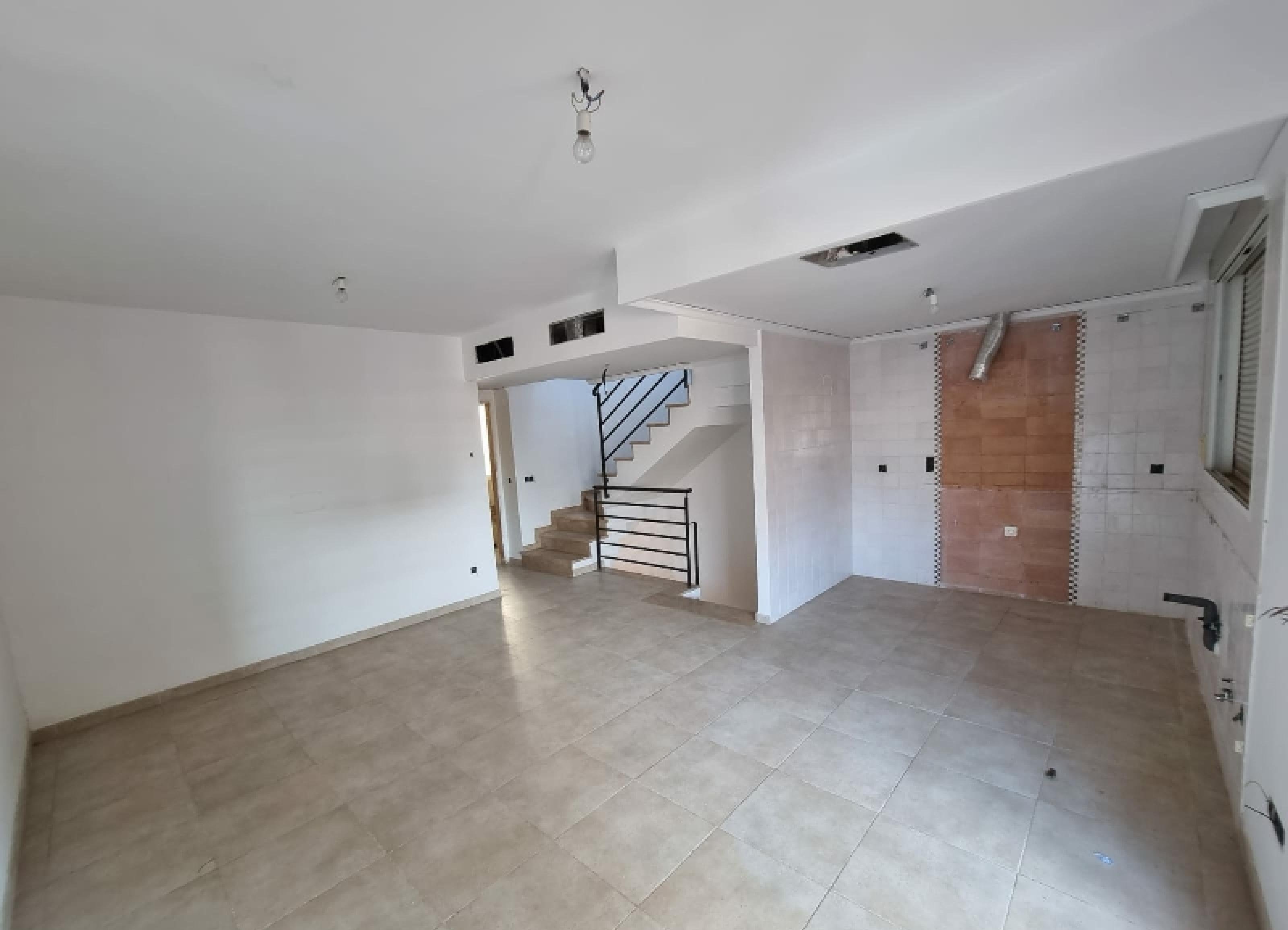 Casa Adosada en venta en Sagunto, Valencia