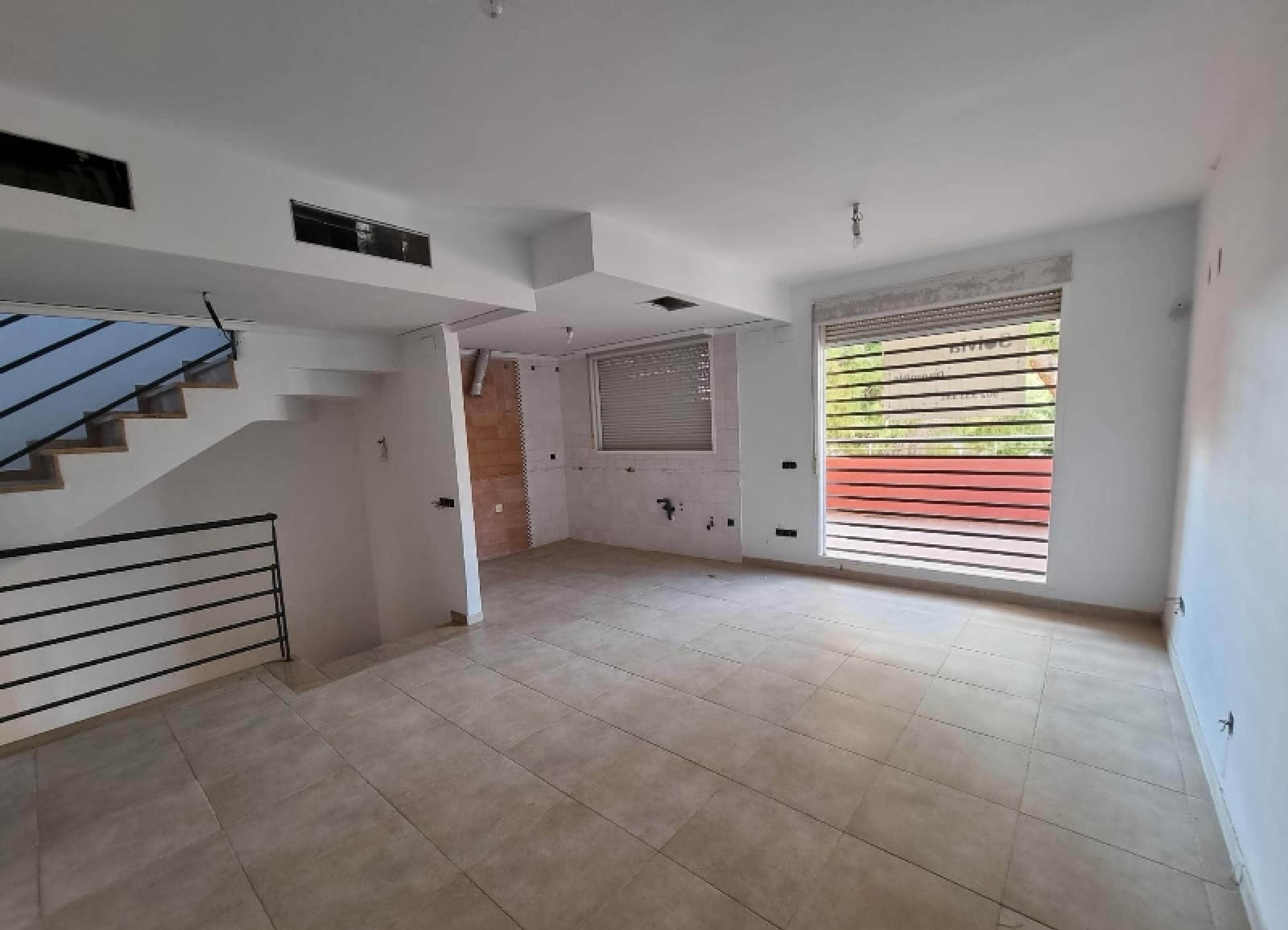 Casa Adosada en venta en Sagunto, Valencia