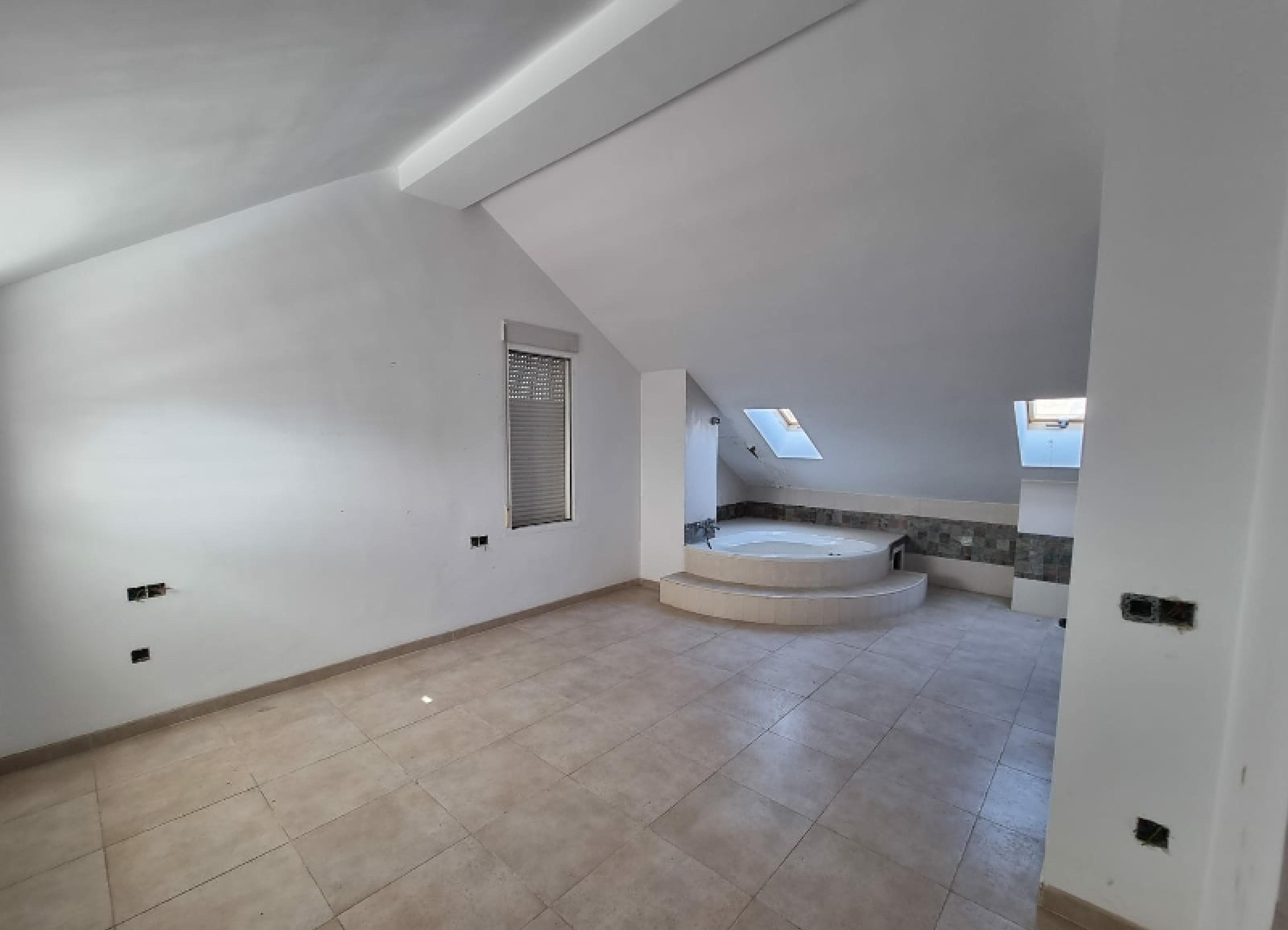 Casa Adosada en venta en Sagunto, Valencia