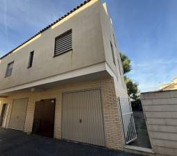 Chalet en venta en Sagunto, Valencia