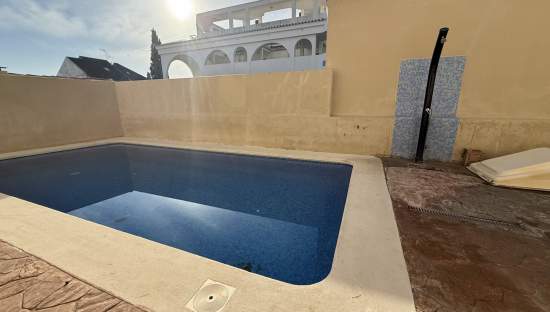 Chalet en venta en Sagunto, Valencia