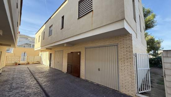 Chalet en venta en Sagunto, Valencia