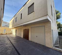 Chalet en venta en Sagunto, Valencia