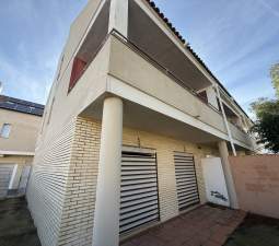 Chalet en venta en Sagunto, Valencia
