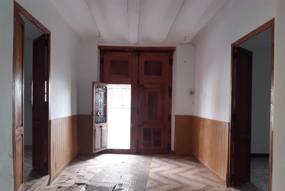 Unifamiliar Adosada en venta  en Calle Larga Bicorp Valencia