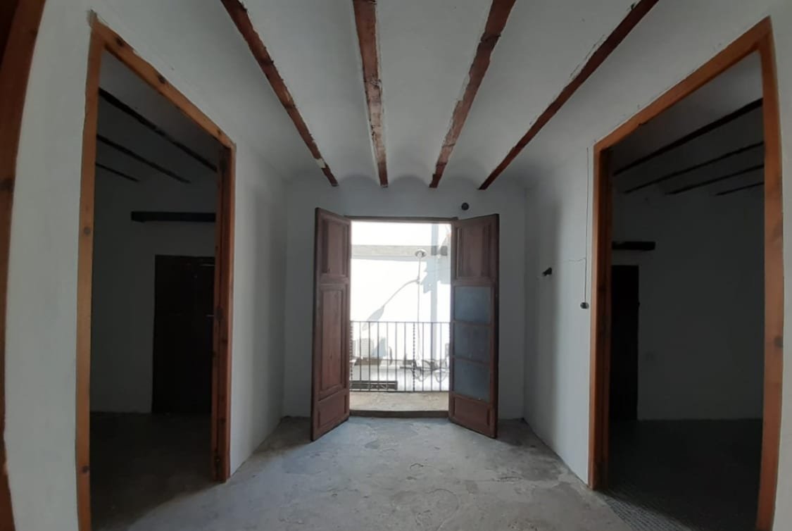 Unifamiliar Adosada en venta  en Calle Larga Bicorp Valencia