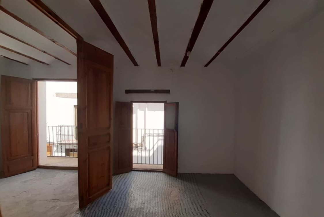 Unifamiliar Adosada en venta  en Calle Larga Bicorp Valencia