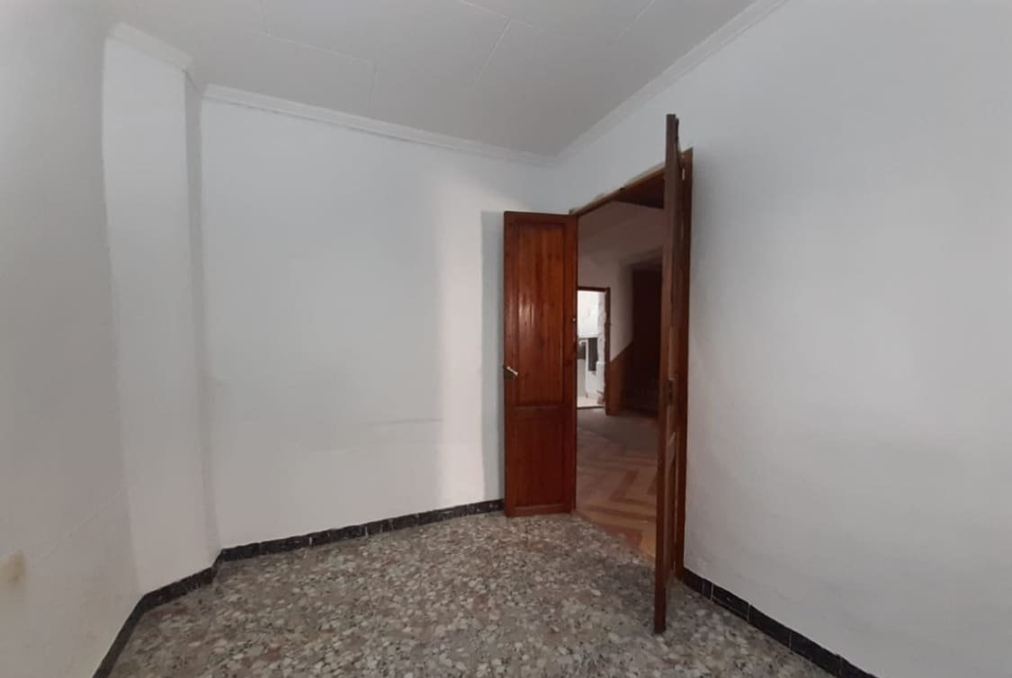 Unifamiliar Adosada en venta  en Calle Larga Bicorp Valencia
