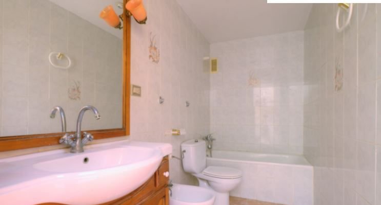 Venta de piso por 93800 con 108m y cuatro habitaciones en calle primero de mayo en ChilchesXilxes