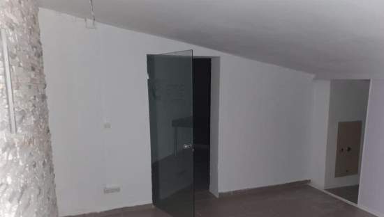 Local Comercial en venta  en Avenida Alcudia Benissa Alicante