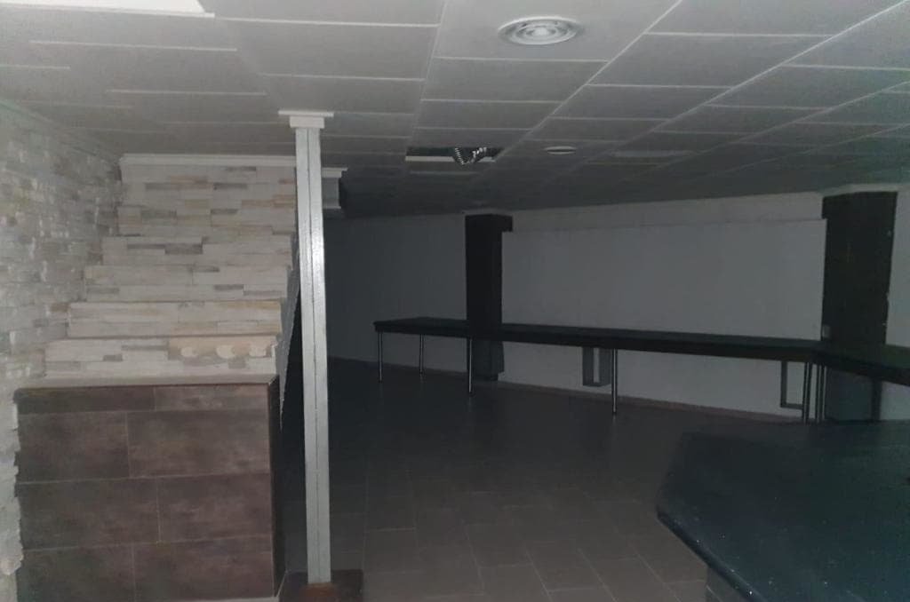 Local Comercial en venta  en Avenida Alcudia Benissa Alicante