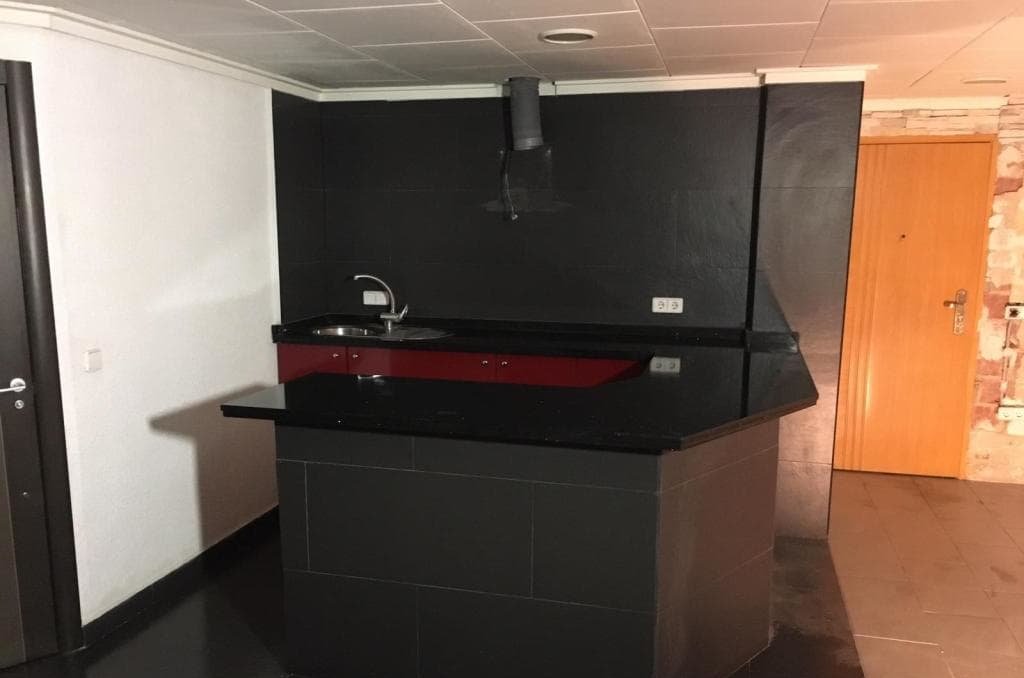 Local Comercial en venta  en Avenida Alcudia Benissa Alicante