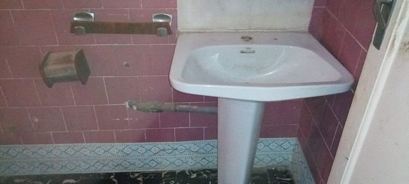 Compra piso en cbisbe lluis perez en Burriana por 28000 de 46m y tres habitaciones