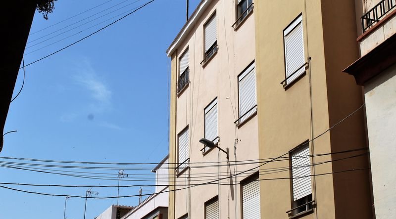 Compra piso en cbisbe lluis perez en Burriana por 28000 de 46m y tres habitaciones