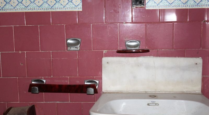 Compra piso en cbisbe lluis perez en Burriana por 28000 de 46m y tres habitaciones