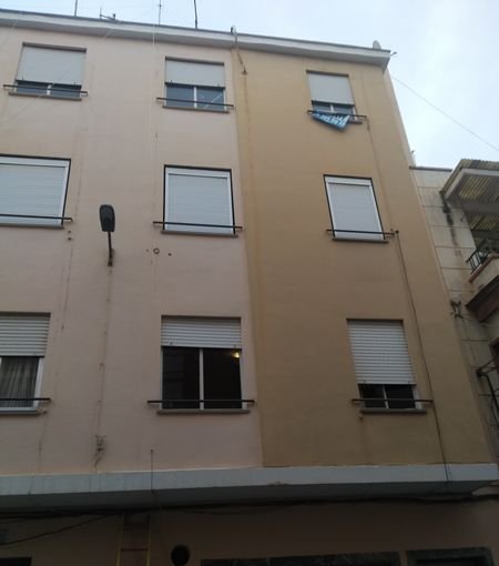 Compra piso en cbisbe lluis perez en Burriana por 28000 de 46m y tres habitaciones