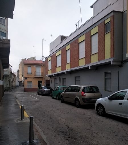 Compra piso en cbisbe lluis perez en Burriana por 28000 de 46m y tres habitaciones