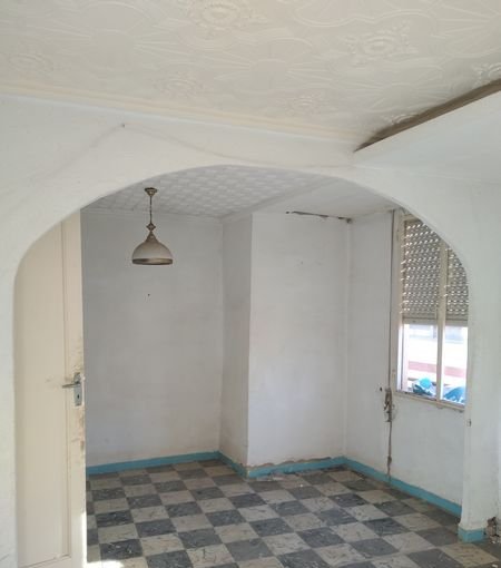 Compra piso en cbisbe lluis perez en Burriana por 28000 de 46m y tres habitaciones