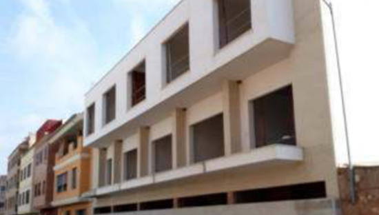 Piso disponible por 323.000 de 192m y 2 habitaciones en cbaltasar rull Betxí