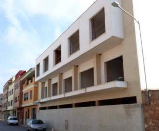 Piso disponible por 323.000 de 192m y 2 habitaciones en cbaltasar rull Betxí