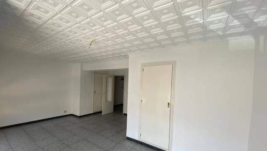 Piso en venta  en Calle Luis Marti Monvar Alicante