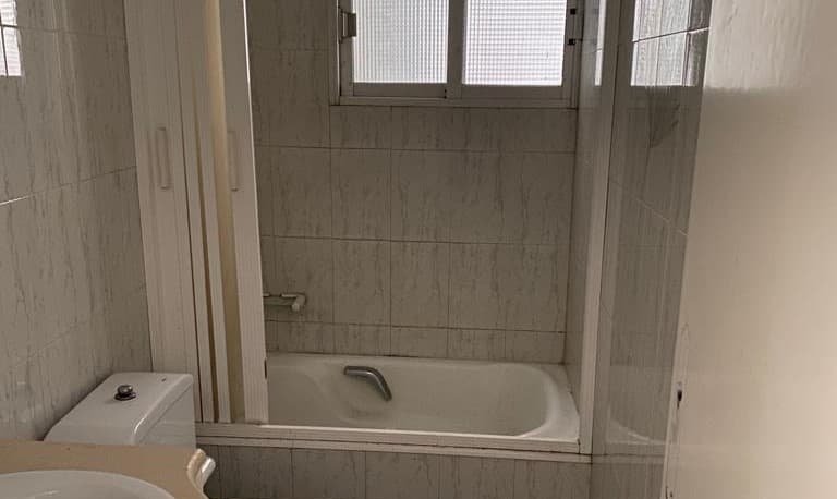 Piso en venta  en Calle Luis Marti Monvar Alicante