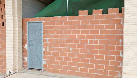 Local en venta en La Nucia, Alicante