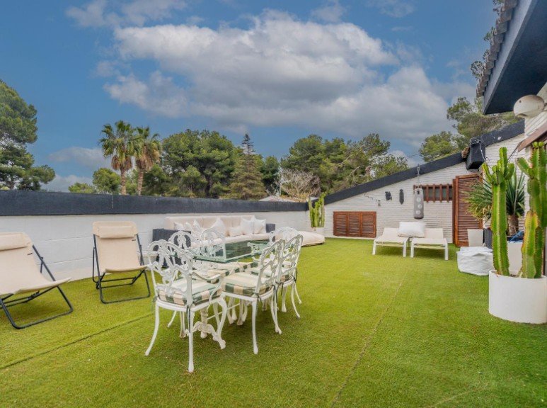 Chalet en venta en La Cañada, Valencia