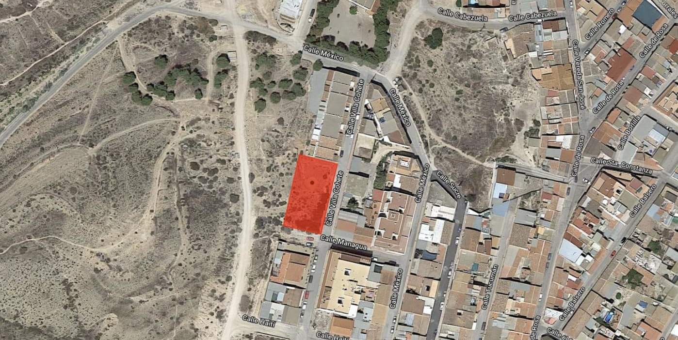 Urbano Solar en venta  en Calle Villa Cohete Totana Murcia