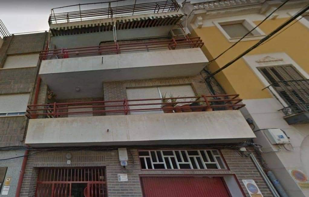 Garaje en venta  en Calle Canovas Del Castillo Totana Murcia