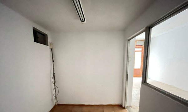 Local Comercial en venta  en Calle Daya Vieja Alicante Alicante
