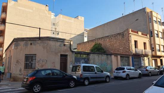 Edificio en venta en Benicarló, Castellón