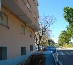 Local en Av Sants de la Pedra - Sagunto - Valencia