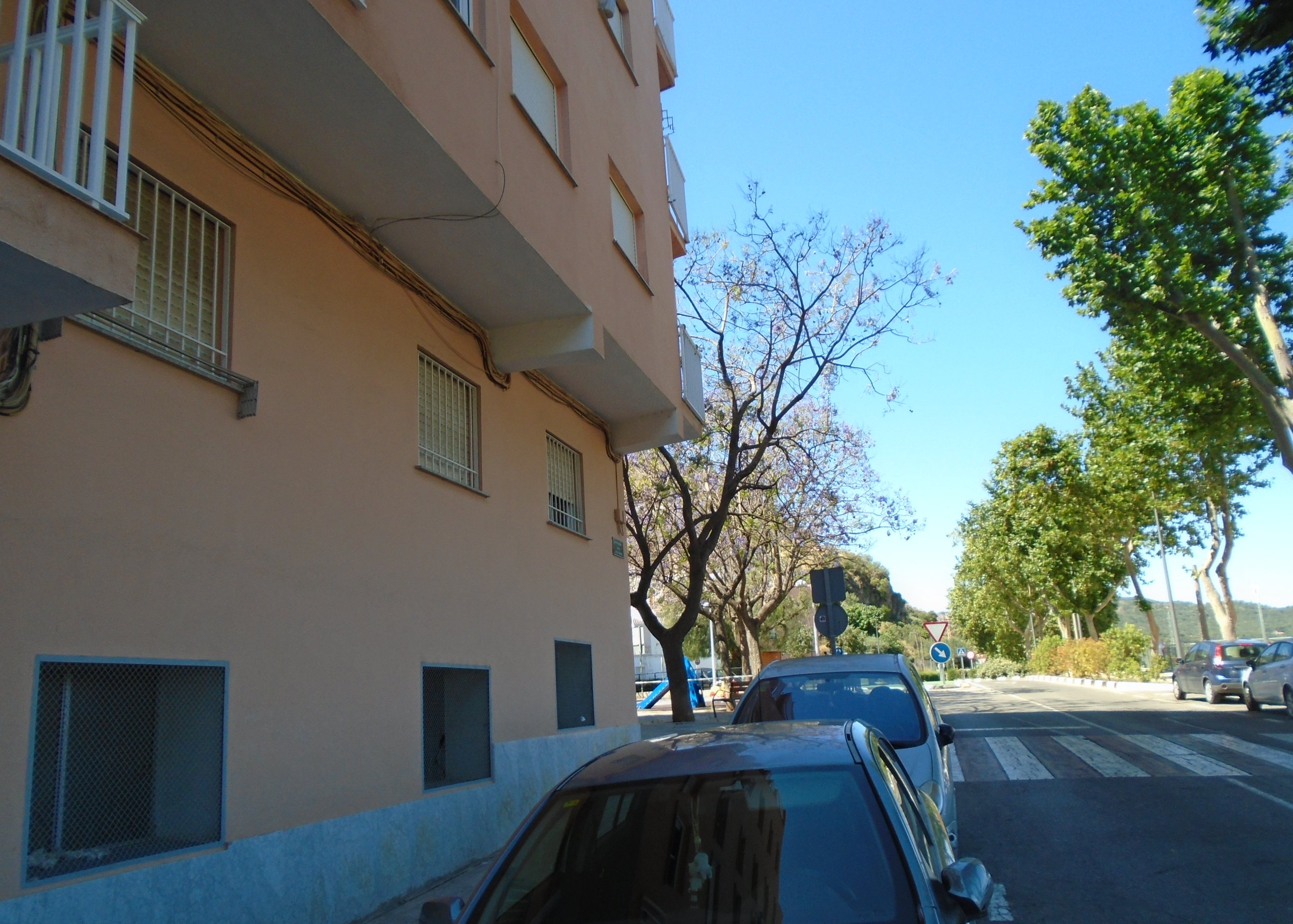 Local en Av Sants de la Pedra - Sagunto - Valencia