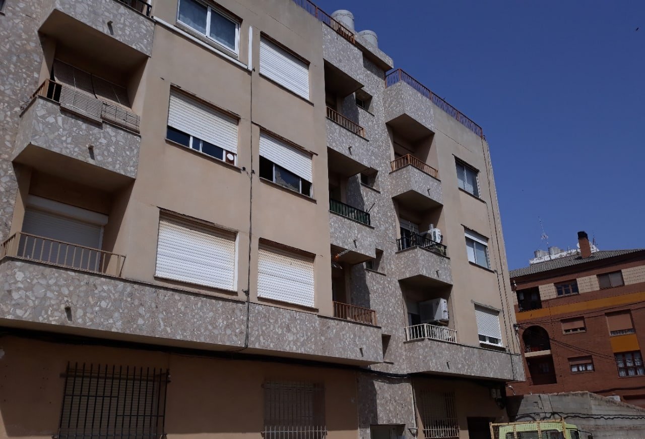 Piso en venta  en Calle Maestro Valentin Puig Turs Valencia
