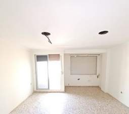 Piso en venta  en Calle Maestro Valentin Puig Turs Valencia