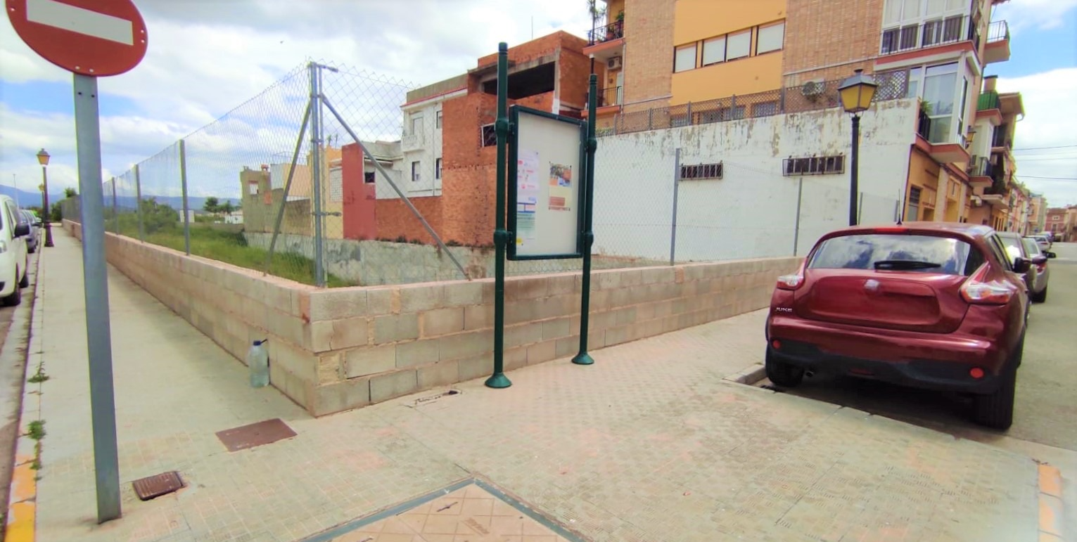Se vende suelo urbano residencial por 115500 con 1320m en cangel en Manuel
