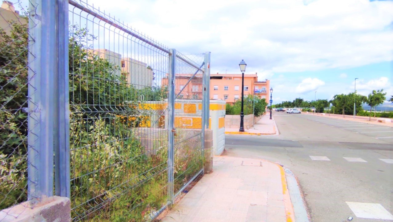 Se vende suelo urbano residencial por 115500 con 1320m en cangel en Manuel