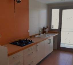 Piso en venta en AV. 9 D'octubre, L'alcúdia De Crespíns, Valencia de 120m, 3 habitaciones y 2 baños