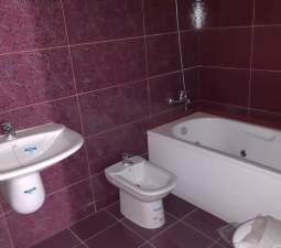 Piso en venta en AV. 9 D'octubre, L'alcúdia De Crespíns, Valencia de 120m, 3 habitaciones y 2 baños